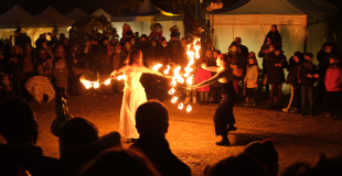 Village de Noel et marché artisanal en carriere souterainne