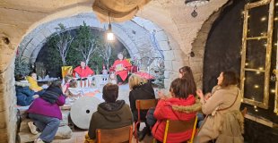 Marché de noël chez les habitants et habitantes du quartier médiéval